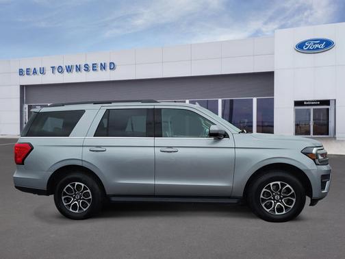 ICONIC SILVER METALLIC 2024 Ford Expedition XLT