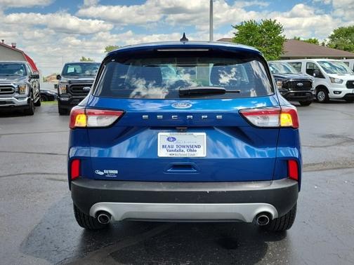 ATLAS BLUE METALLIC 2022 Ford Escape S