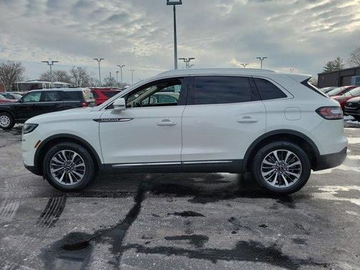 2023 Lincoln Nautilus Standard