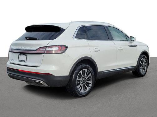 2023 Lincoln Nautilus Standard