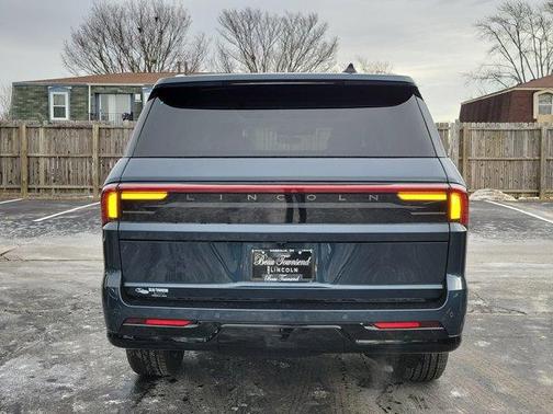 2025 Lincoln Navigator Reserve