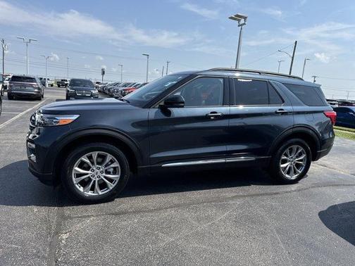 2023 Ford Explorer XLT