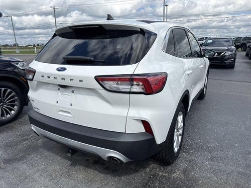 2022 Ford Escape SE