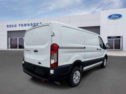2024 Ford Transit-250 