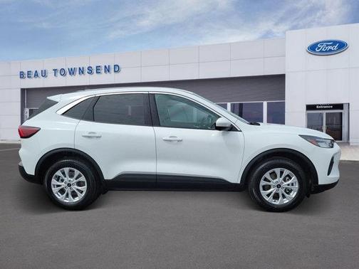 Oxford White 2023 Ford Escape Active