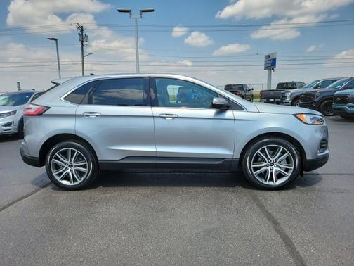ICONIC SILVER 2024 Ford Edge TITANIUM