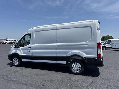 2025 Ford Transit-250 148 WB Medium Roof Cargo