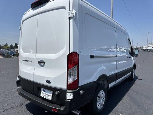 2025 Ford Transit-250 148 WB Medium Roof Cargo