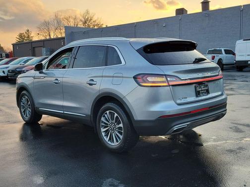 2020 Lincoln Nautilus Standard