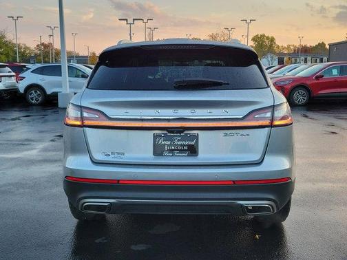 2020 Lincoln Nautilus Standard