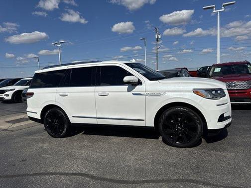2024 Lincoln Navigator Reserve