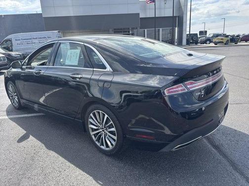 2020 Lincoln MKZ Standard