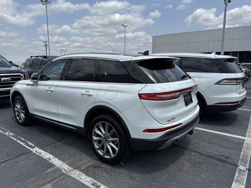 2022 Lincoln Corsair Standard