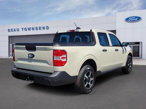 DESERT SAND 2025 Ford Maverick XL