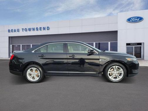 2018 Ford Taurus SEL