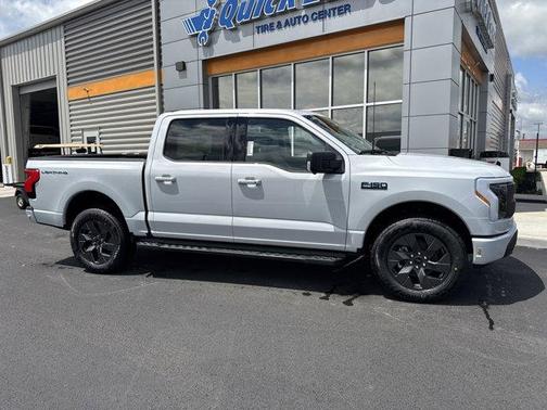 2025 Ford F-150 Lightning Flash