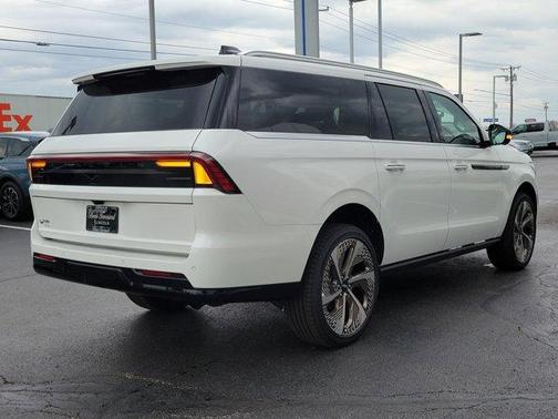 2026 Lincoln Navigator L Black Label