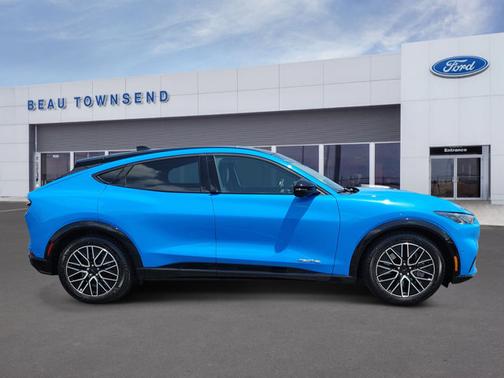GRABBER BLUE METALLIC 2024 Ford Mustang Mach-E PREMIUM