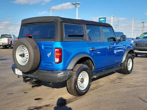 2022 Ford Bronco Base