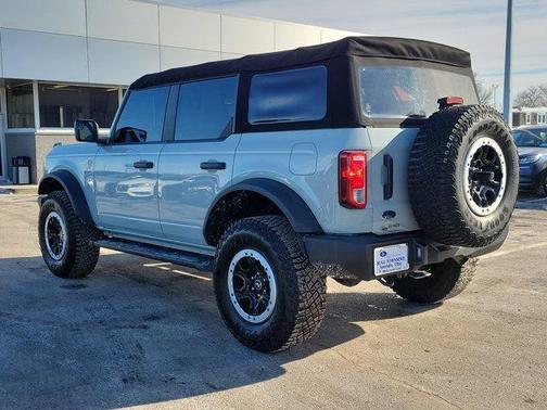 2022 Ford Bronco Base