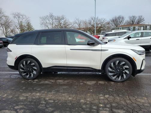 2026 Lincoln Nautilus Reserve