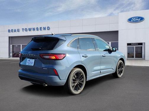 2025 Ford Escape ST-Line Elite