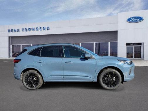 2025 Ford Escape ST-Line Elite