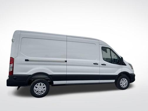 2026 Ford Transit-250 148 WB Medium Roof Cargo