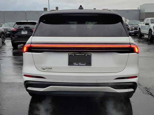 2024 Lincoln Nautilus Reserve