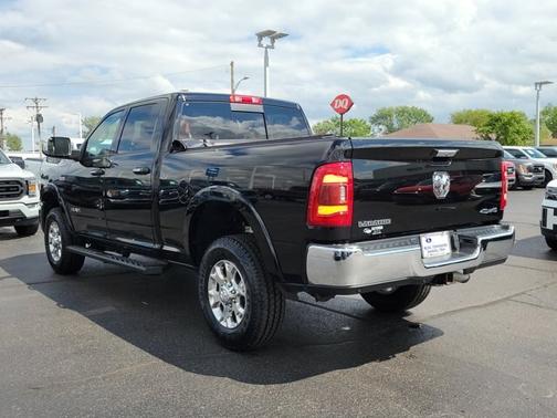 Diamond Black 2022 RAM 2500 LARAMIE