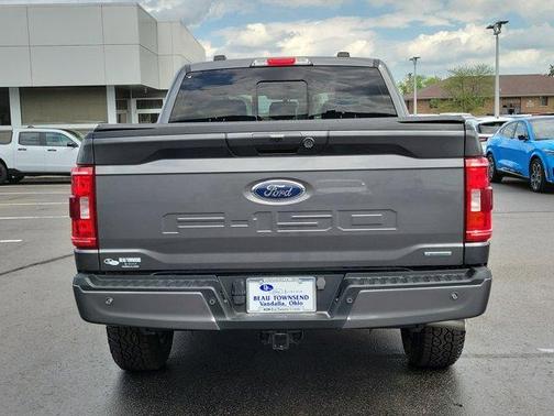 CARBONIZED GRAY METALLIC 2023 Ford F-150 XLT