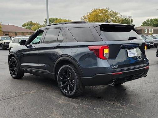 2022 Ford Explorer ST-Line