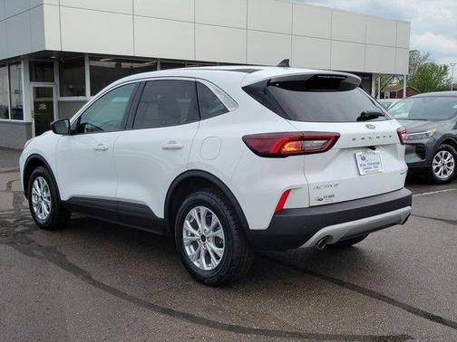 OXFORD WHITE 2023 Ford Escape ACTIVE
