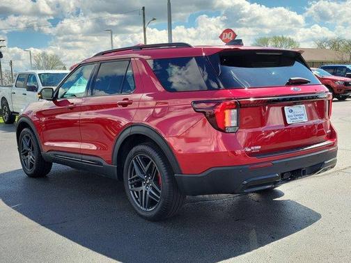 Red Metallic 2025 Ford Explorer ST-Line