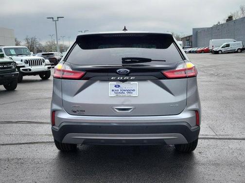Silver Metallic 2024 Ford Edge SEL