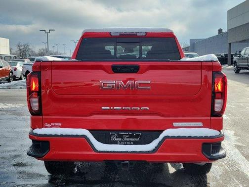2025 GMC Sierra 1500 Elevation