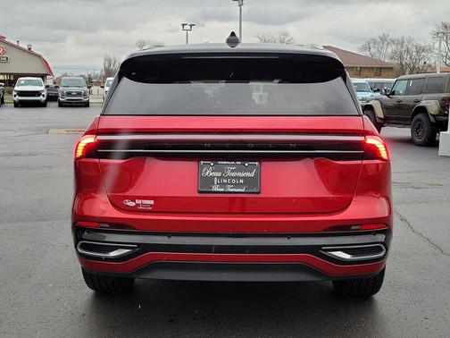 2024 Lincoln Nautilus Reserve