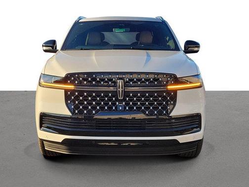 2025 Lincoln Navigator L Black Label