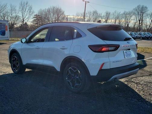 2026 Ford Escape Platinum