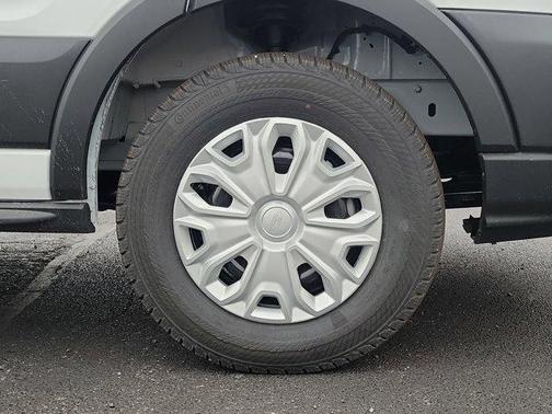 2026 Ford Transit-250 148 WB Medium Roof Cargo