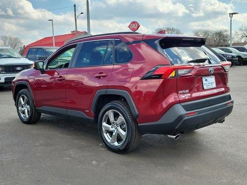 2021 Toyota RAV4 Hybrid XLE Premium