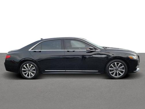 2018 Lincoln Continental Premiere