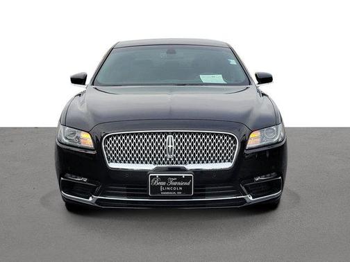 2018 Lincoln Continental Premiere