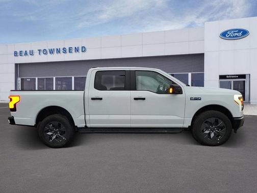 2025 Ford F-150 Lightning Pro