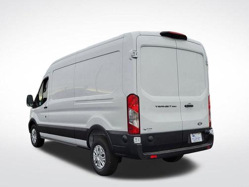 2026 Ford Transit-250 148 WB Medium Roof Cargo