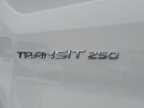 2025 Ford Transit-250 148 WB Medium Roof Cargo