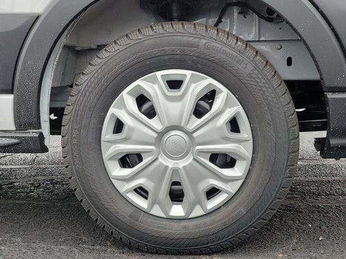 2025 Ford Transit-250 148 WB Medium Roof Cargo