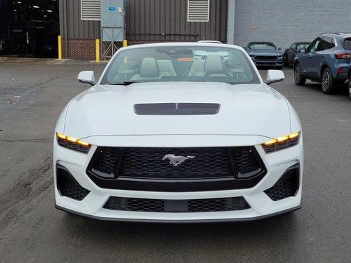 2025 Ford Mustang GT Premium