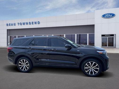 2022 Ford Explorer ST-Line