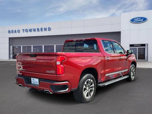 Radiant Red 2025 Chevrolet Silverado 1500 HIGH COUNTRY